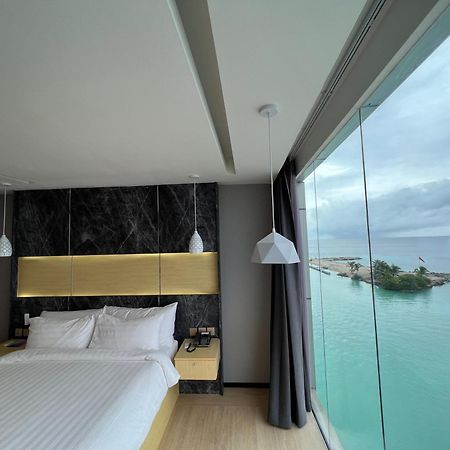 Swarn By Hawks Hotels Baa Atoll Bagian luar foto