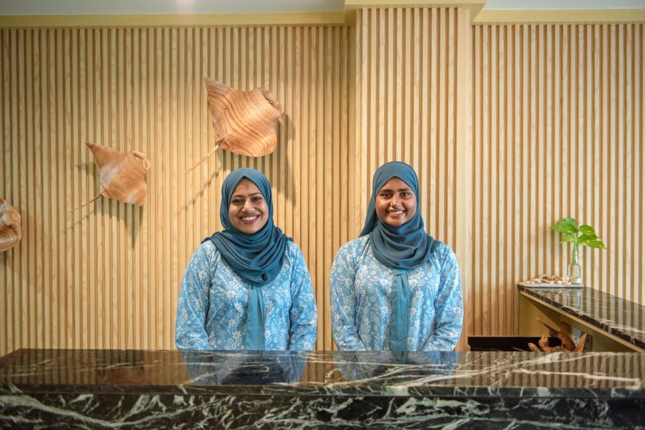 Swarn By Hawks Hotels Kamadhoo Bagian luar foto