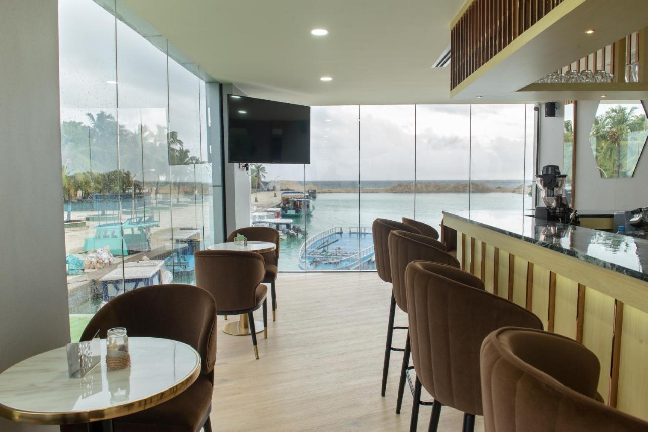 Swarn By Hawks Hotels Kamadhoo Bagian luar foto