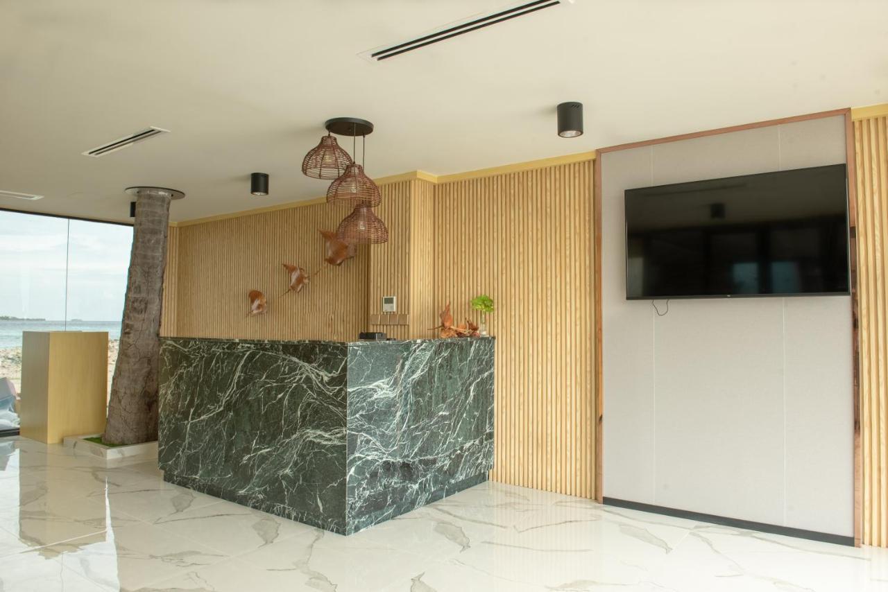 Swarn By Hawks Hotels Kamadhoo Bagian luar foto