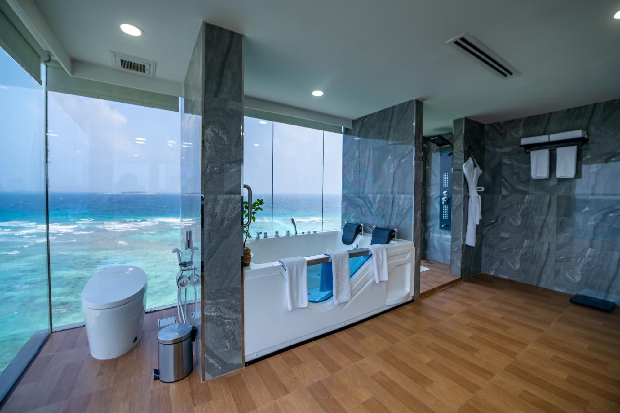 Swarn By Hawks Hotels Kamadhoo Bagian luar foto