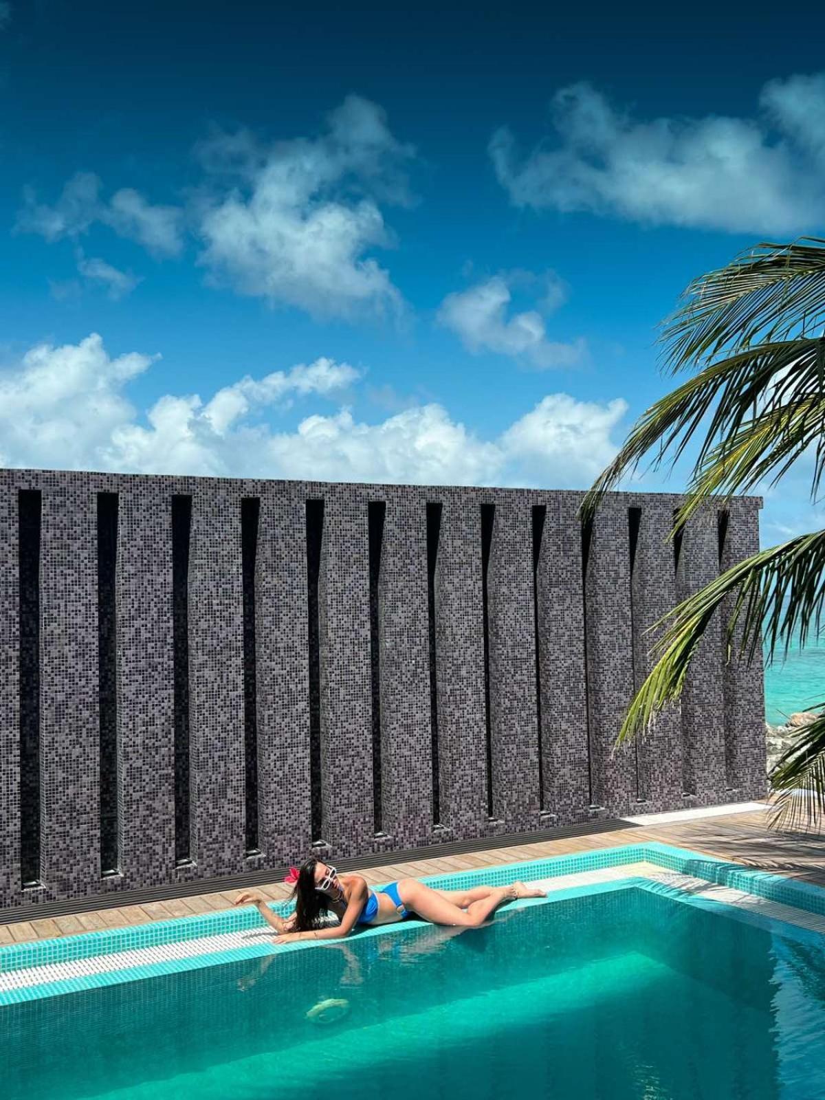 Swarn By Hawks Hotels Kamadhoo Bagian luar foto