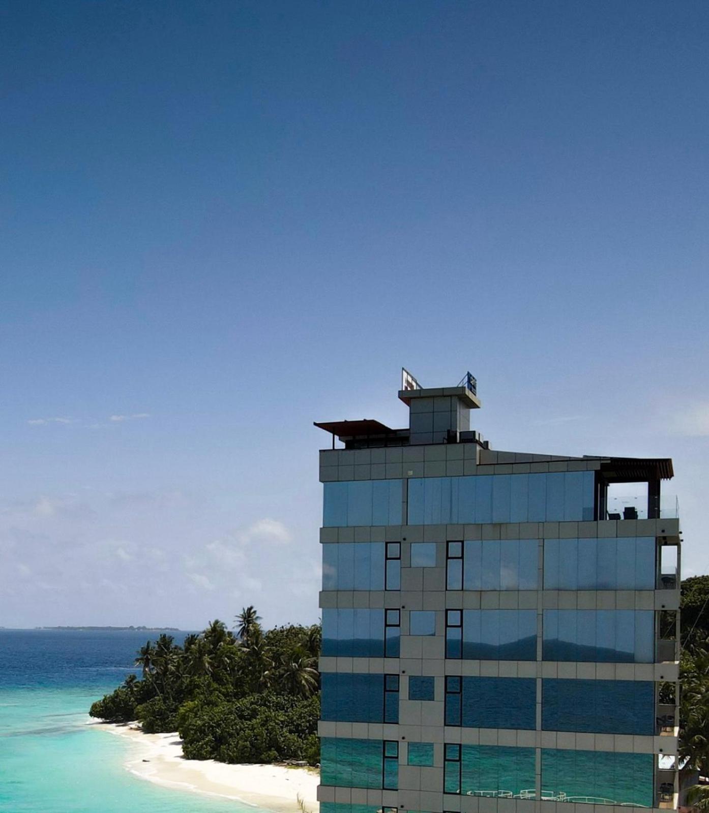 Swarn By Hawks Hotels Baa Atoll Bagian luar foto