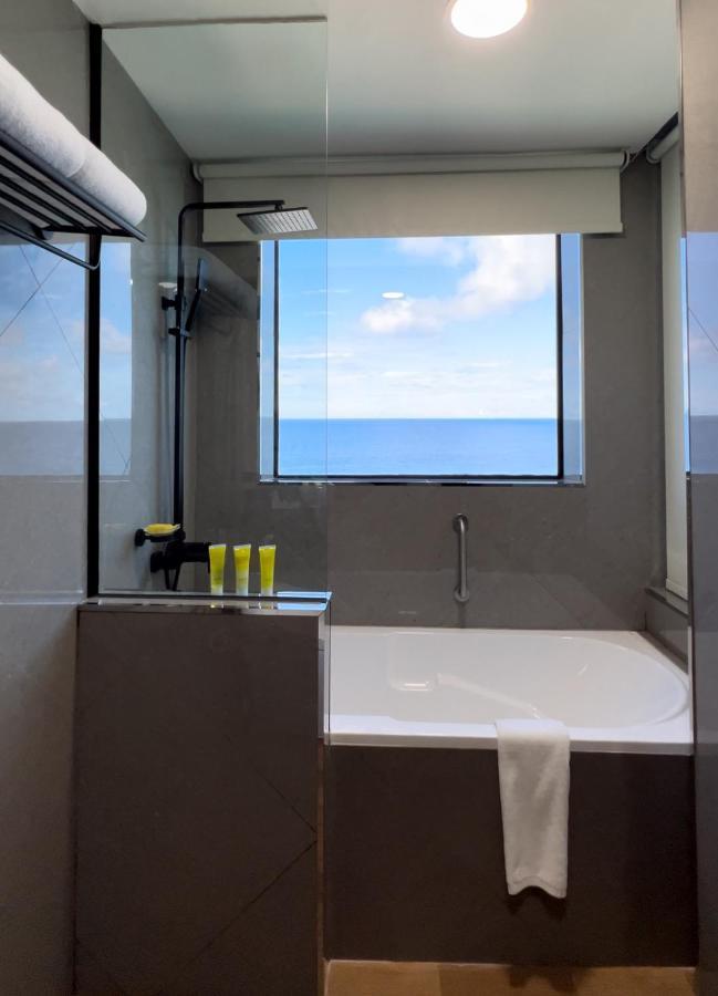 Swarn By Hawks Hotels Kamadhoo Bagian luar foto