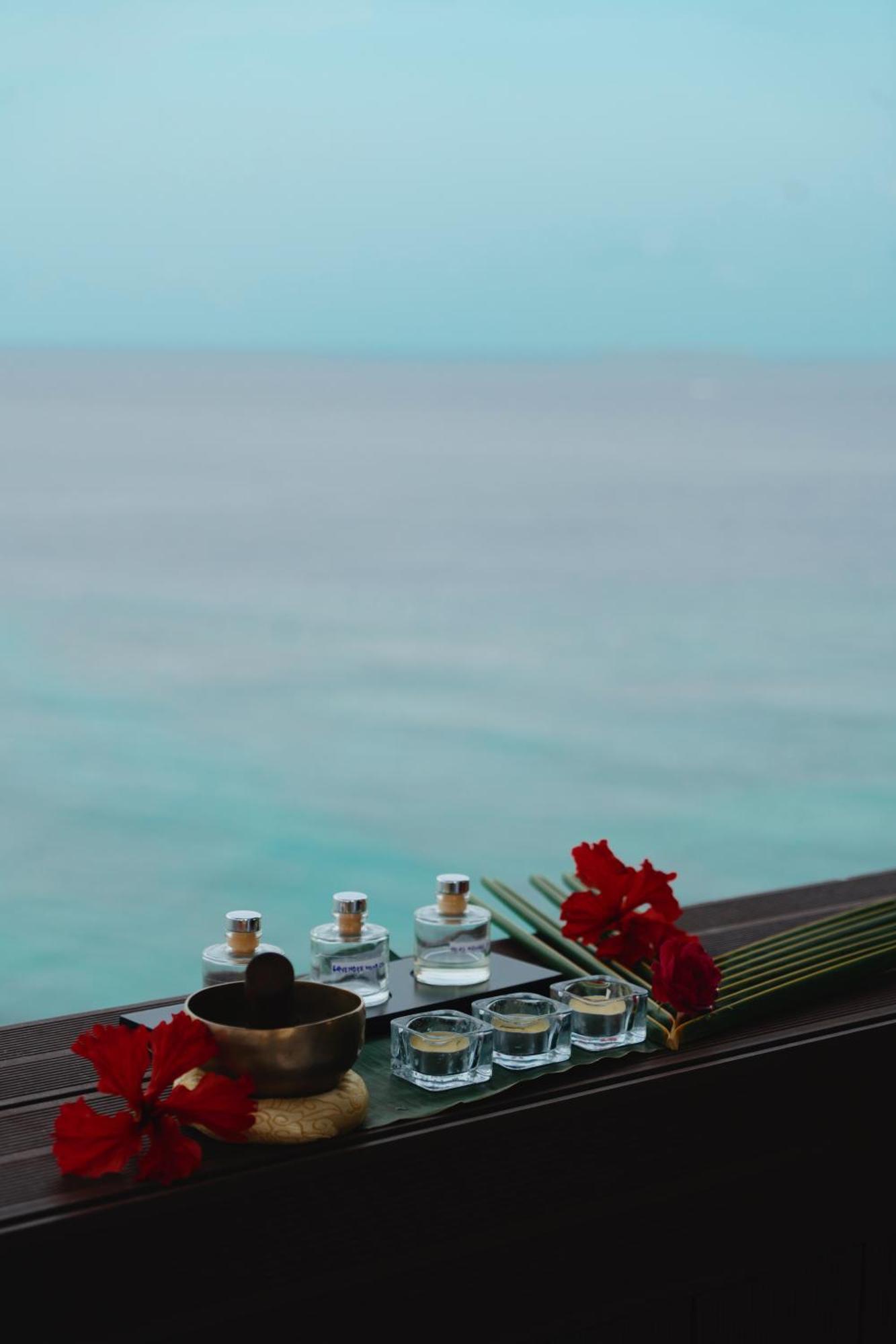 Swarn By Hawks Hotels Kamadhoo Bagian luar foto