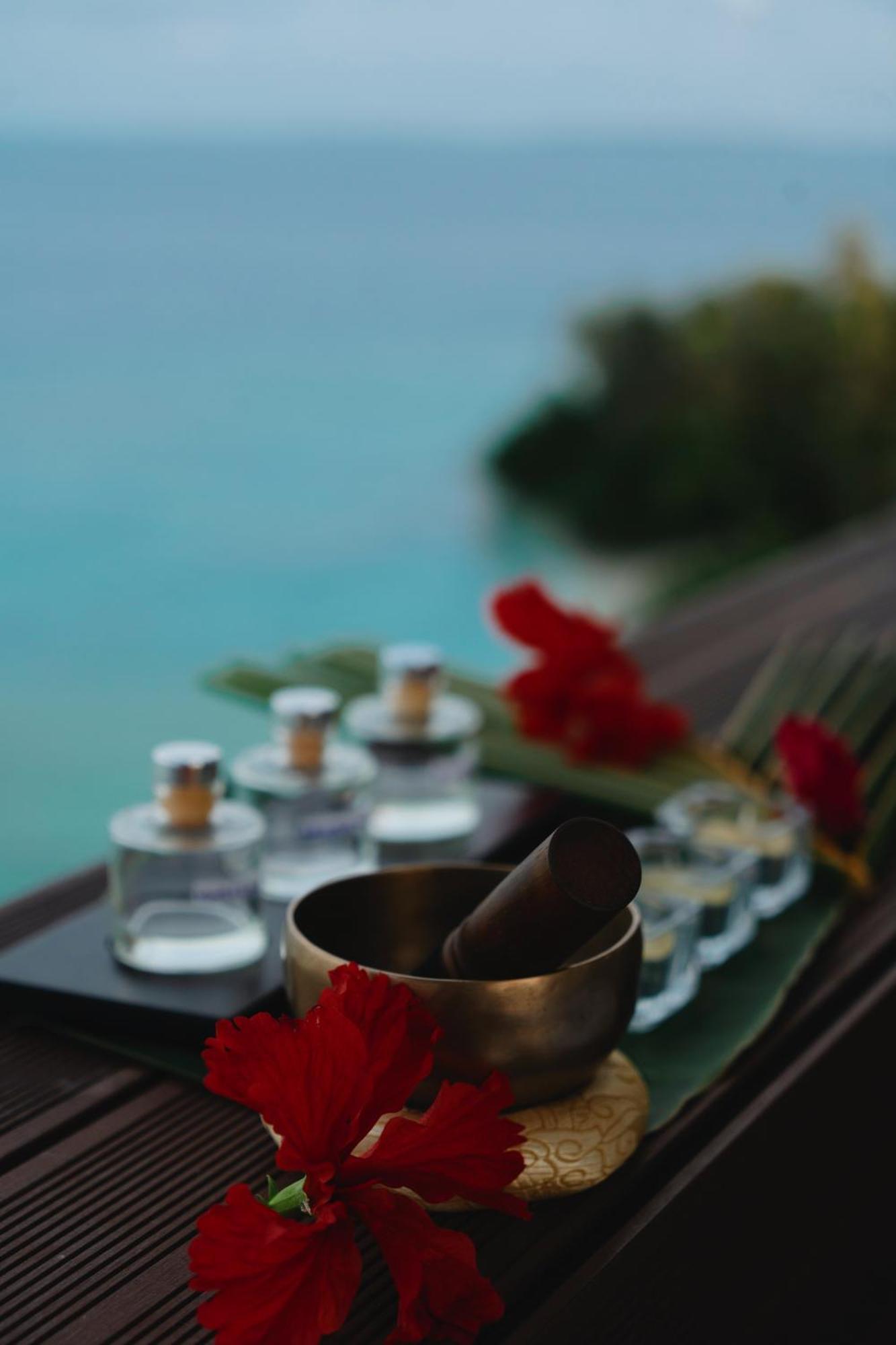 Swarn By Hawks Hotels Kamadhoo Bagian luar foto